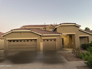 8815 W Carole Ln in Glendale, AZ - Building Photo - Building Photo