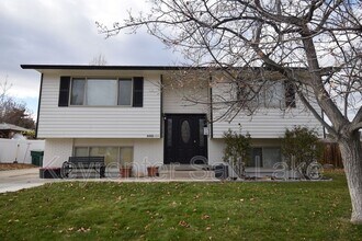 6502 S 5180 W in West Jordan, UT - Building Photo - Building Photo