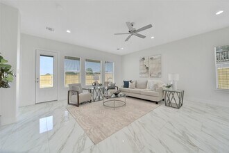 7611 Athlone Dr in Houston, TX - Building Photo - Building Photo