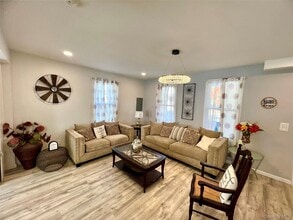 126 W Main St in Middletown, NY - Building Photo - Building Photo