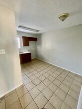 909 NW Summercrest Blvd in Burleson, TX - Building Photo - Building Photo