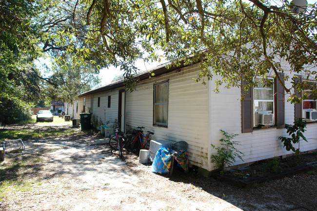 305 Lewis St in Fort Walton Beach, FL - Building Photo - Building Photo