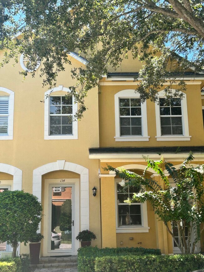 property at 134 Ennis Ln