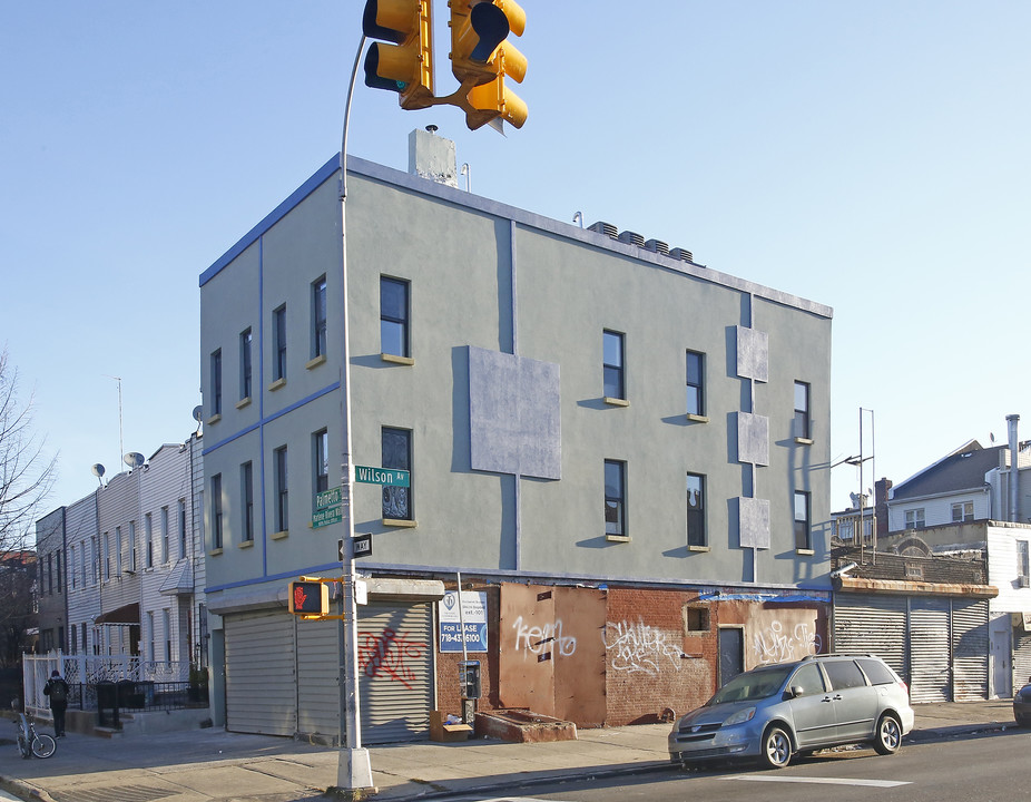 222 Palmetto St in Brooklyn, NY - Building Photo