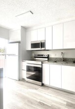 2575 SW 27th Ave in Miami, FL - Building Photo - Building Photo