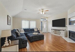 7210 Dartmouth Dr in Rowlett, TX - Building Photo - Building Photo