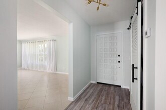 1702 25th Ave in Vero Beach, FL - Building Photo - Building Photo