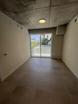 1927 NW 3rd Ave, Unit B8 in Miami, FL - Building Photo - Building Photo