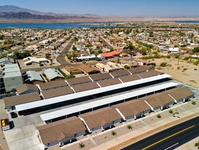 2060 Swanson Ave in Lake Havasu City, AZ - Foto de edificio - Building Photo