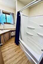 5921 W Locksley Loop, Unit B Apartment for rent in Wasilla, AK - Foto de edificio - Building Photo