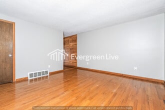 3594 Rockledge Dr in Columbus, OH - Building Photo - Building Photo