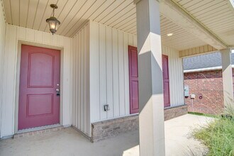 5628 Blue Sky Ct in Milton, FL - Building Photo - Building Photo