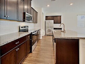 8109 Inhibition Ct in Las Vegas, NV - Building Photo - Building Photo