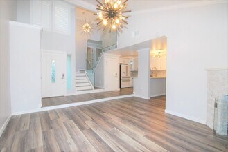 3403 Meadow Brook in Costa Mesa, CA - Building Photo - Building Photo