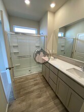 2590 Ben Brown Dr in Woodburn, OR - Building Photo - Building Photo