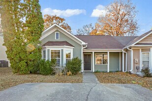 3507 Wildewood Dr in Pelham, AL - Building Photo