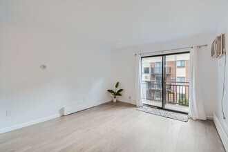5995 W Hampden Ave, Unit F19 in Denver, CO - Building Photo - Building Photo