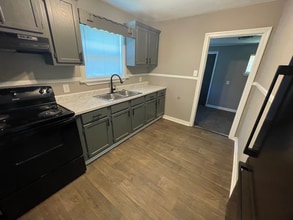 411 Wilshire Ave in Jackson, MS - Building Photo - Building Photo