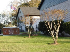 Tomball Ranch in Tomball, TX - Building Photo