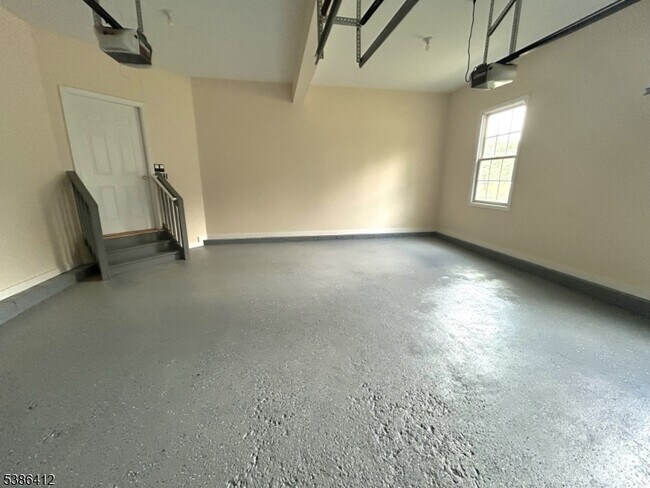 5 Ridge Rd in Flemington, NJ - Building Photo - Building Photo