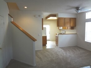 1420 Hornblend St-Unit -Unit 4 in San Diego, CA - Building Photo - Building Photo