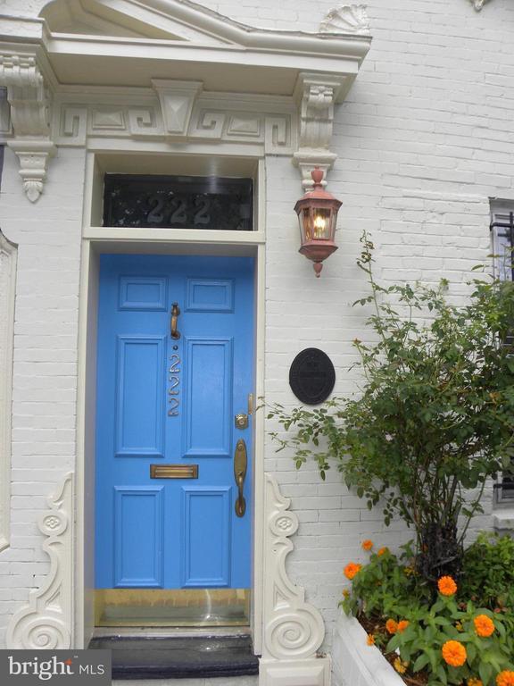 222 N Patrick St in Alexandria, VA - Building Photo - Building Photo