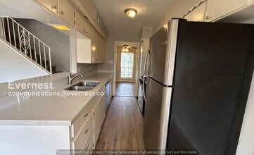 2011 Williamsburg Ct S in League City, TX - Building Photo - Building Photo