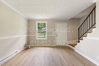 5505 Eulala Dr in Nashville, TN - Foto de edificio - Building Photo