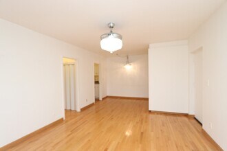 24 Juniper St, Unit 66 in Brookline, MA - Building Photo - Building Photo