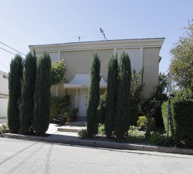 4415 Cartwright Ave in Toluca Lake, CA - Building Photo - Building Photo