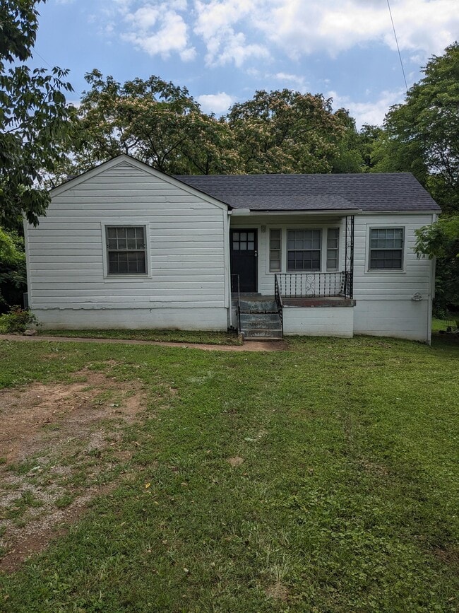 property at 2850 Surrey Rd