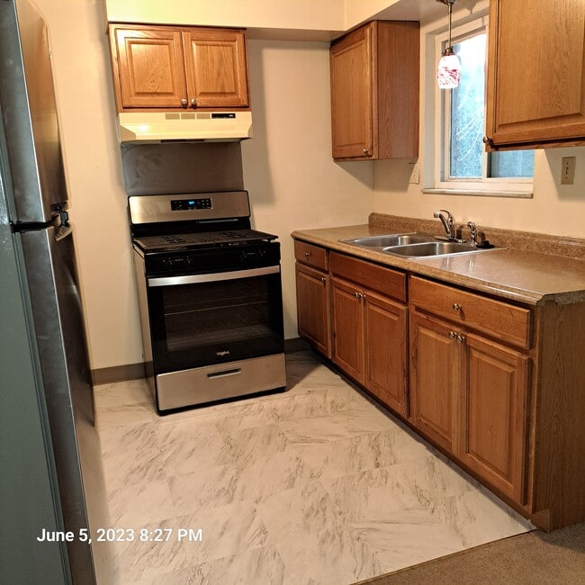 property at 416 Brierly Ln