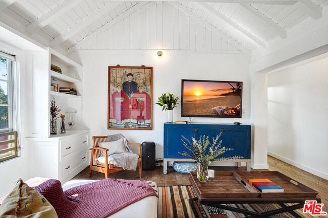 property at 3531 Wonder View Dr