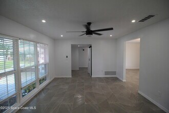 3002 Edgewood Dr NE in Palm Bay, FL - Building Photo - Building Photo