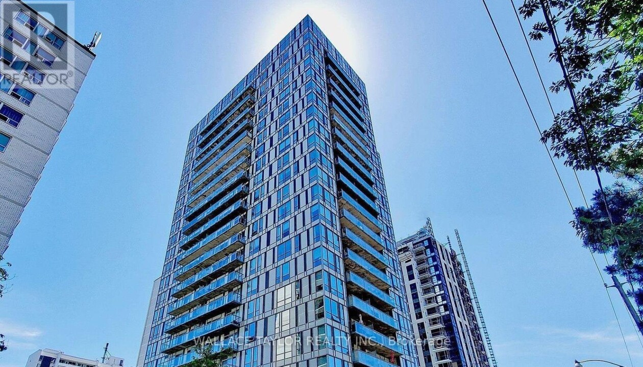 83-1783 Redpath Ave in Toronto, ON - Building Photo