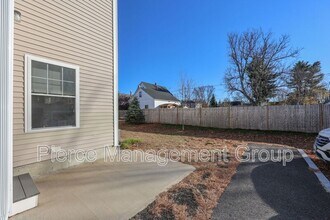 16-20 Clarendon Way in Manchester, NH - Building Photo - Building Photo