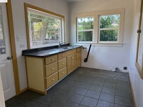 561 McLeod St in Livermore, CA - Building Photo - Building Photo