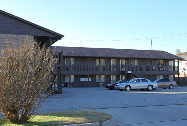 Kimberly Apartments in Tulsa, OK - Building Photo - Building Photo