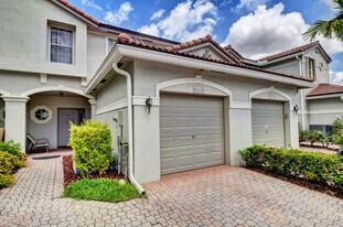 21115 Vía Eden in Boca Raton, FL - Building Photo