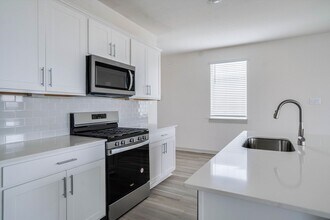 428 Millbrook Blvd in San Marcos, TX - Building Photo - Building Photo