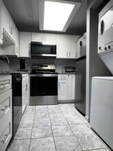 14536 S Muskegon Ave, Unit 14536 in Burnham, IL - Building Photo - Building Photo