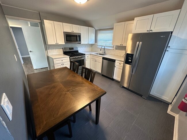 property at 565 Hunter Ave