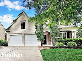 2460 Vistoria Dr in Cumming, GA - Building Photo