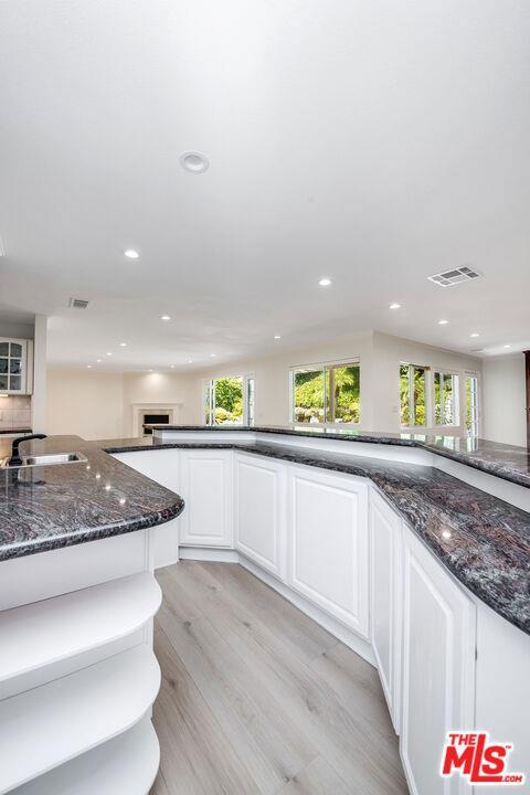7144 Deveron Ridge Rd in Los Angeles, CA - Building Photo - Building Photo