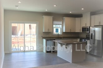 121 Roseridge Dr in Simpsonville, SC - Building Photo - Building Photo