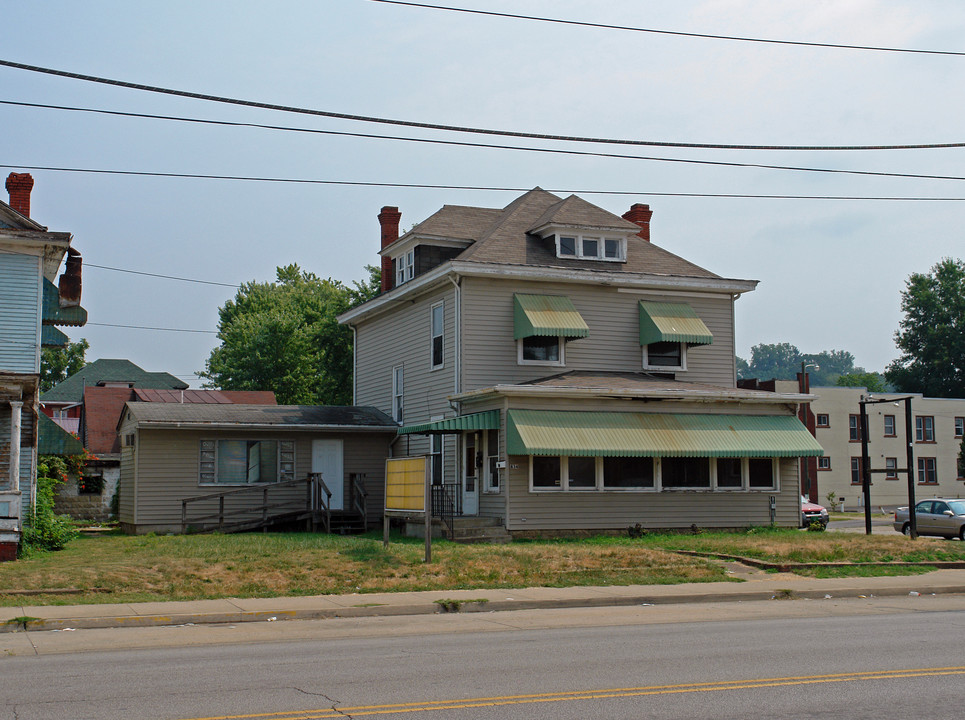 834 20th St in Huntington, WV - Building Photo