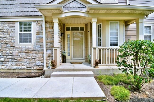 4611 Jenna Rd in Glenview, IL - Foto de edificio - Building Photo