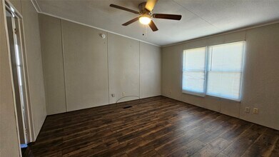 31219 Wide Oak Cir in Magnolia, TX - Building Photo - Building Photo