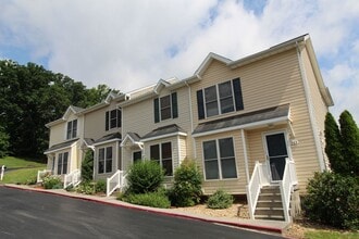 865 Camelot Ln in Harrisonburg, VA - Building Photo - Building Photo