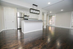 927 Pine St in Philadelphia, PA - Building Photo